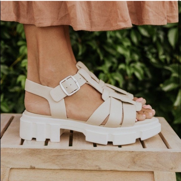 Free People Shoes - Free People Brooks Fisherman Sandals in Chalk White